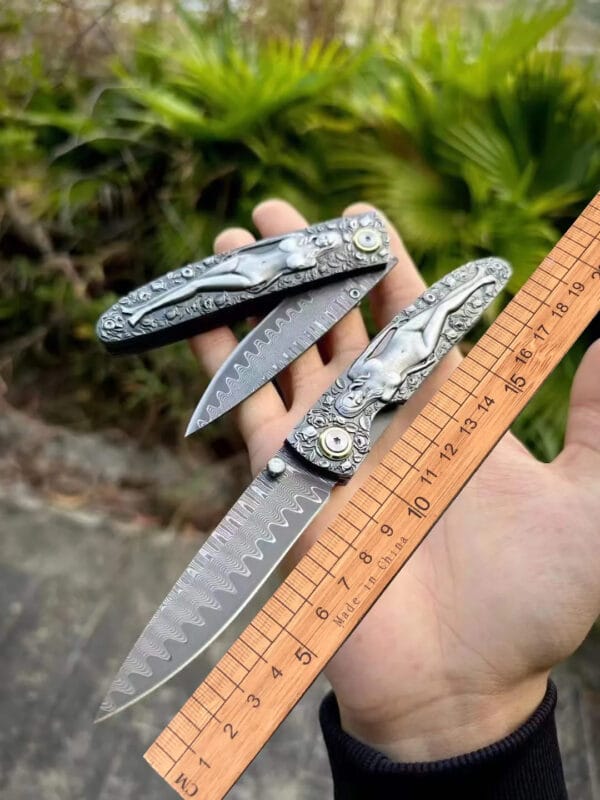 Damascus Steel Folding Knife - High Hardness, Sharp EDC Pocket Hunting Tool