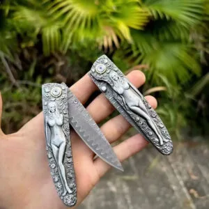 Damascus Steel Folding Knife - High Hardness, Sharp EDC Pocket Hunting Tool