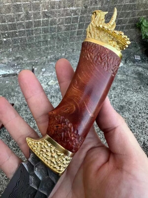 Handcrafted Damascus Hunting Knife by HikingElements - Dragon Head Design.