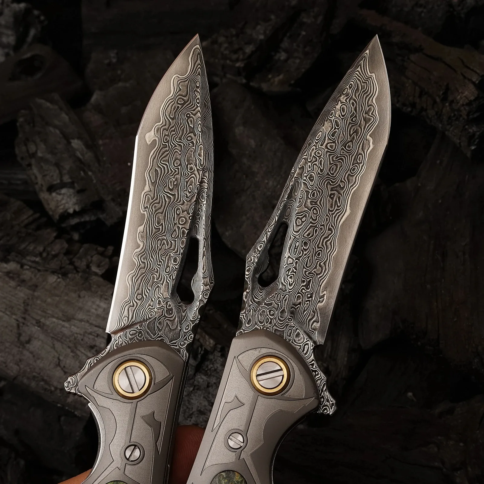 Damascus EDC Folding Knife by HikingElements - Wood Handle Compact Tool.