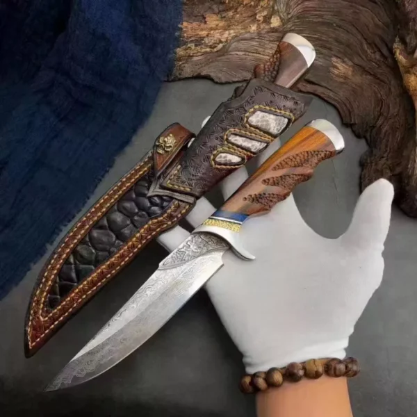 Handmade Japanese VG10 Damascus Steel Hunting Knife by HikingElements - 95-Layer Outdoor Tool.