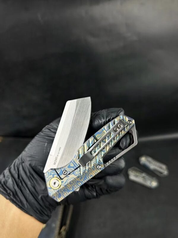 Little Tank M390 Folding Knife with Titanium Handle - HikingElements