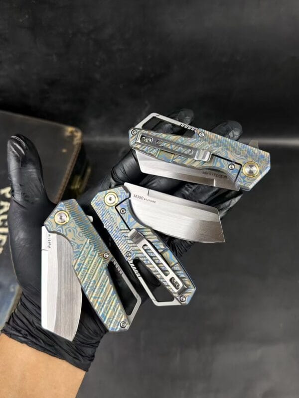 Little Tank M390 Folding Knife with Titanium Handle - HikingElements