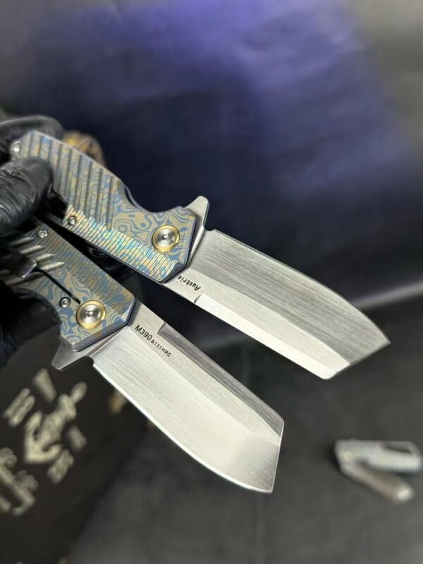 Little Tank M390 Folding Knife with Titanium Handle - HikingElements