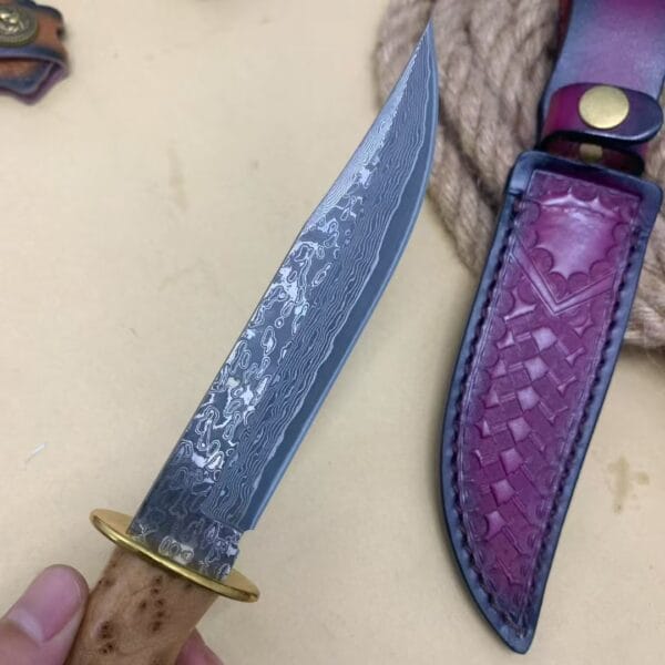 VG10 Damascus Fixed Blade Hunting Knife with Leather Sheath - HikingElements